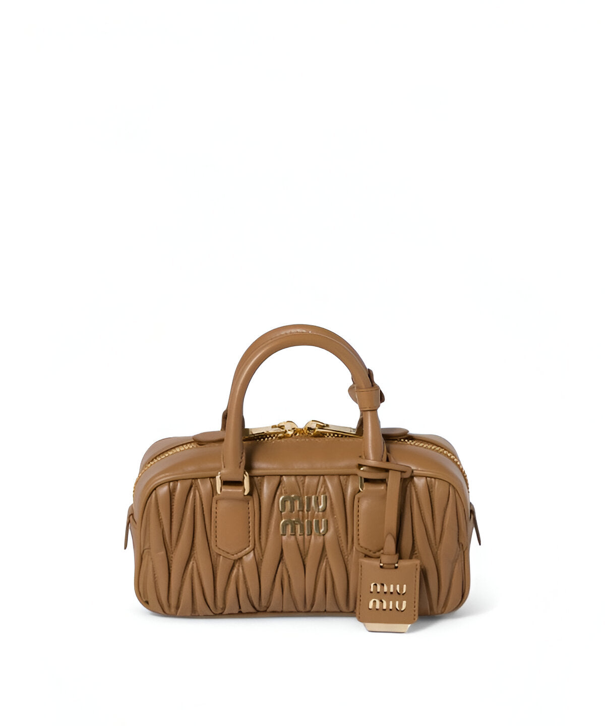 미우미우 아르카디 마테라쎄 나파 레더 백 블랙 컬러 퀼팅 디테일과 탑 핸들