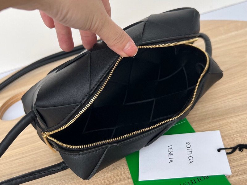보테가 베네타 카메라백 스몰