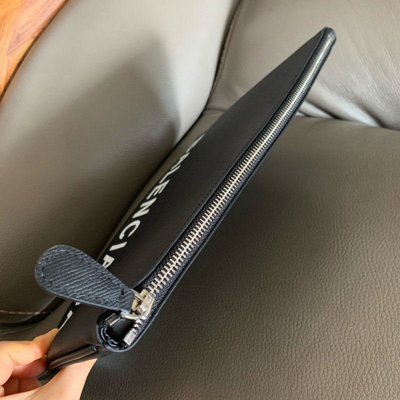 발렌시아가 로고 클러치
