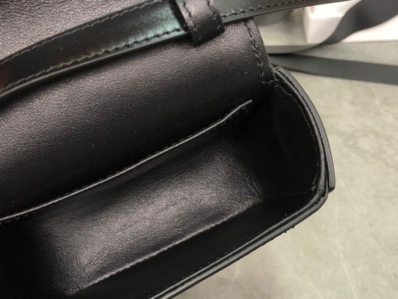 셀린느 트리오페 미니백