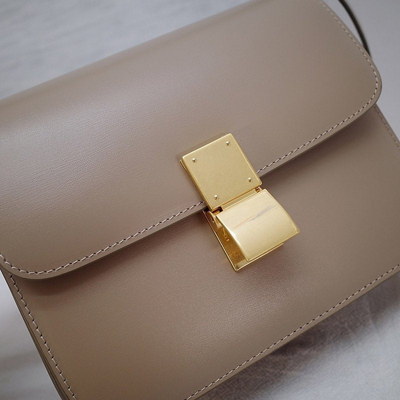 셀린느 박스백 틴