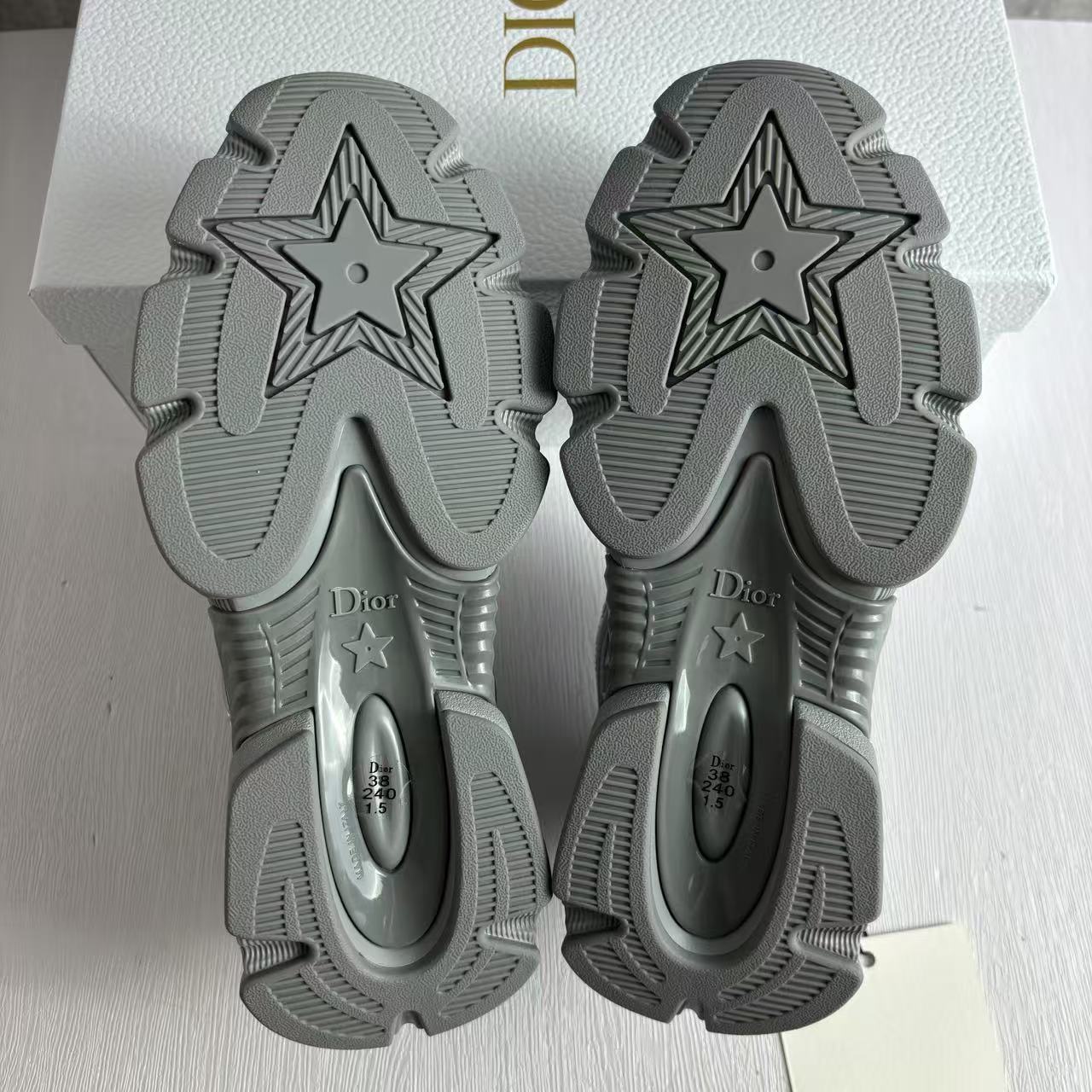 국내) 디올 크로노 스니커즈 / 실버  38