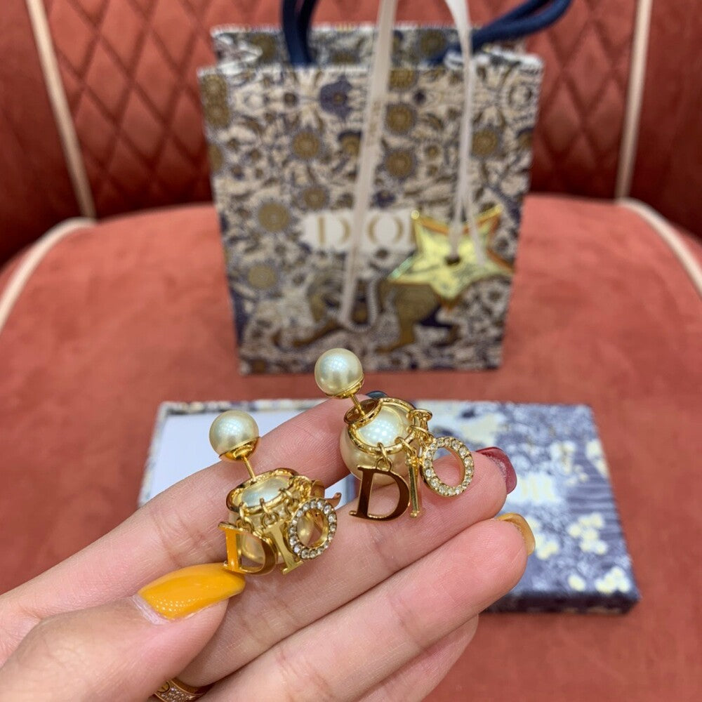 디올 귀걸이