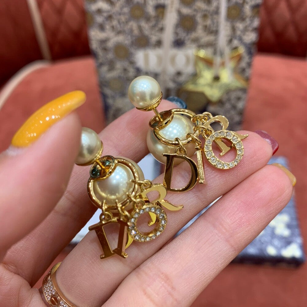 디올 귀걸이