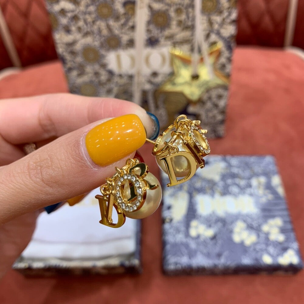 디올 귀걸이