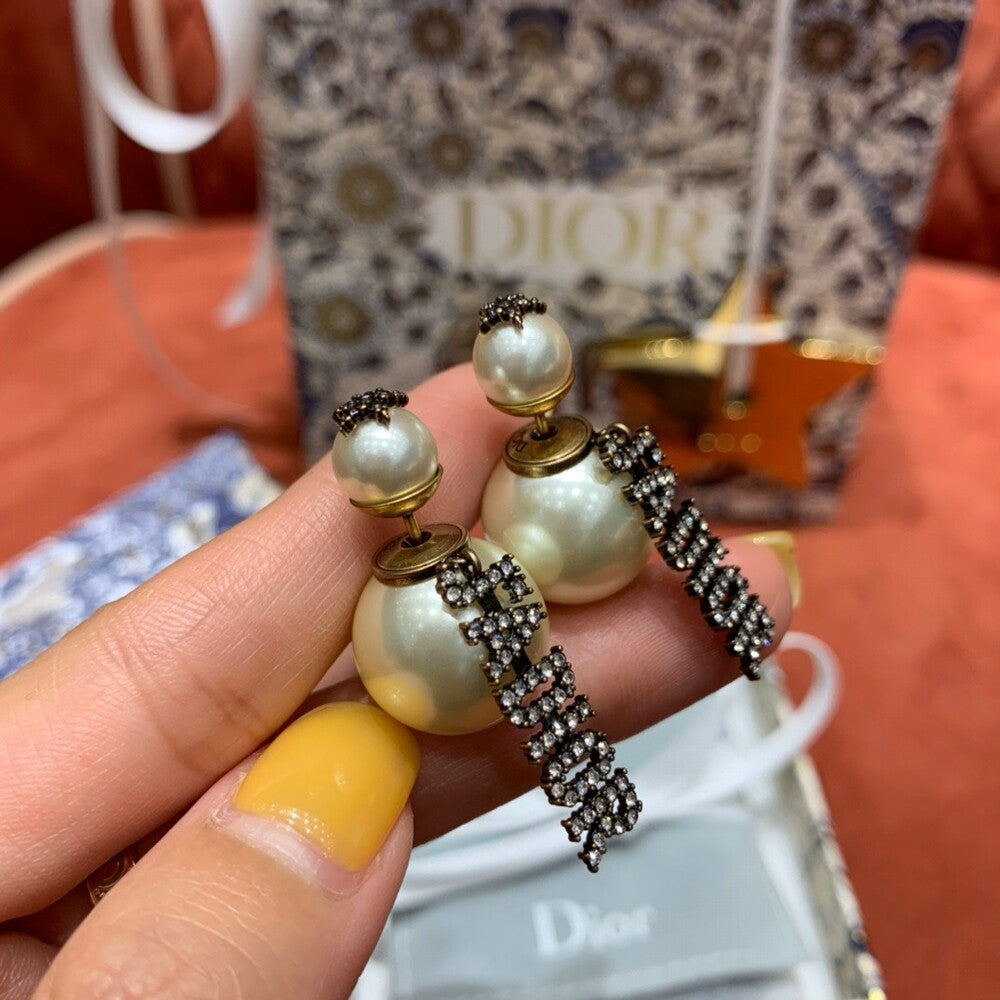 디올 귀걸이