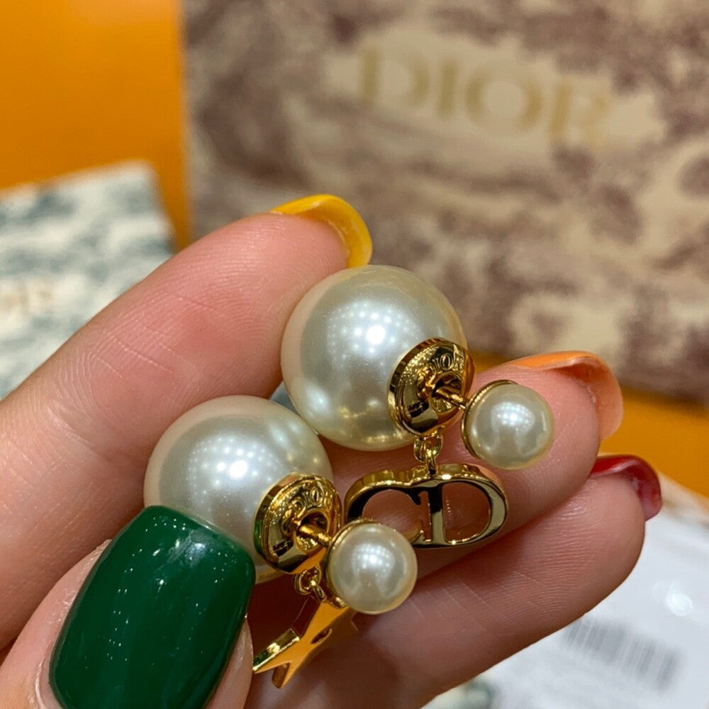 디올 귀걸이