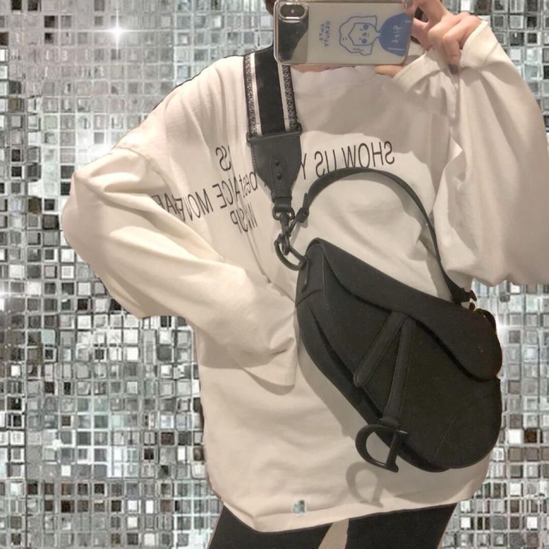 디올 블랙 매트 새들백